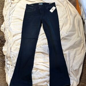 Kut from the kloth mid rise Natalie flare